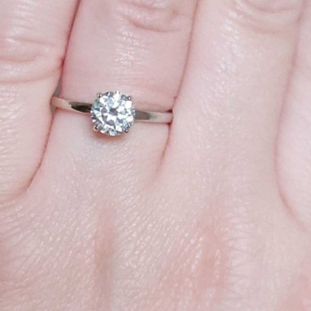 1 Carat Moissanite Engagement Ring - Picture 10 of 15